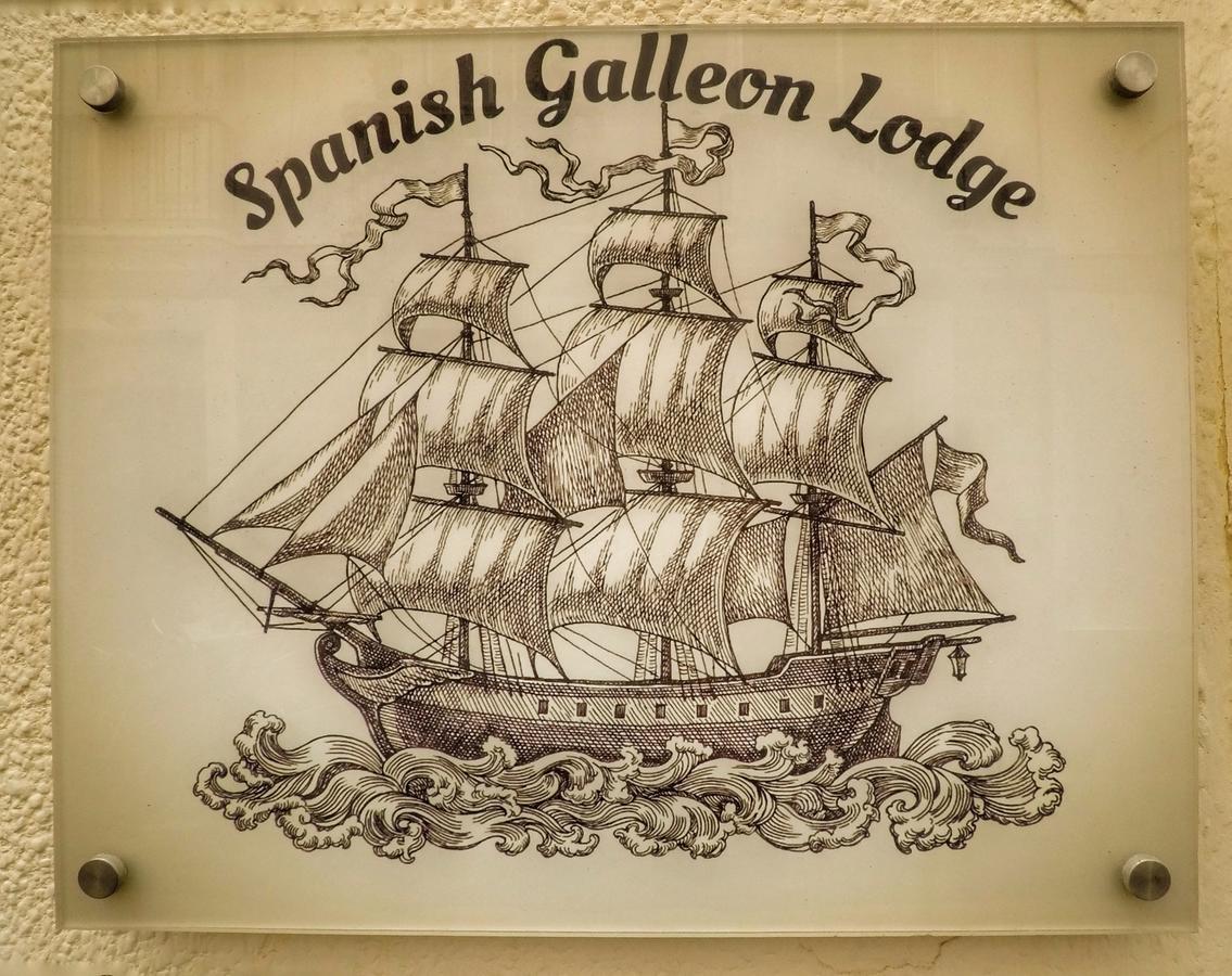 Spanish Galleon Lodge Кадис Экстерьер фото